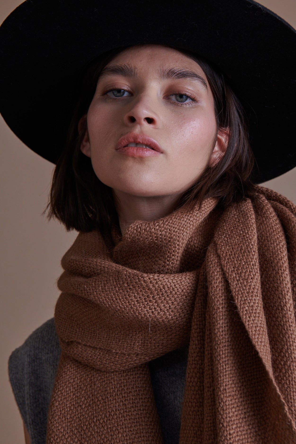 Estola Altiplano Canela