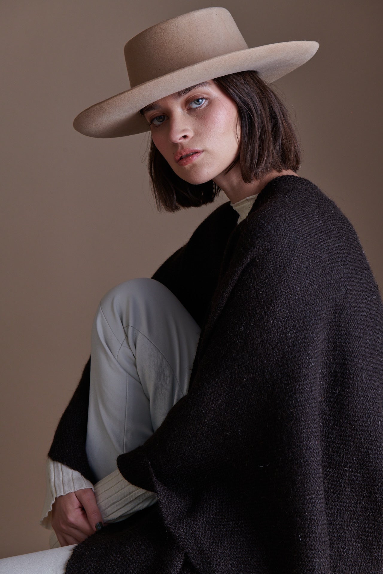 Ruana Altiplano Negro Natural