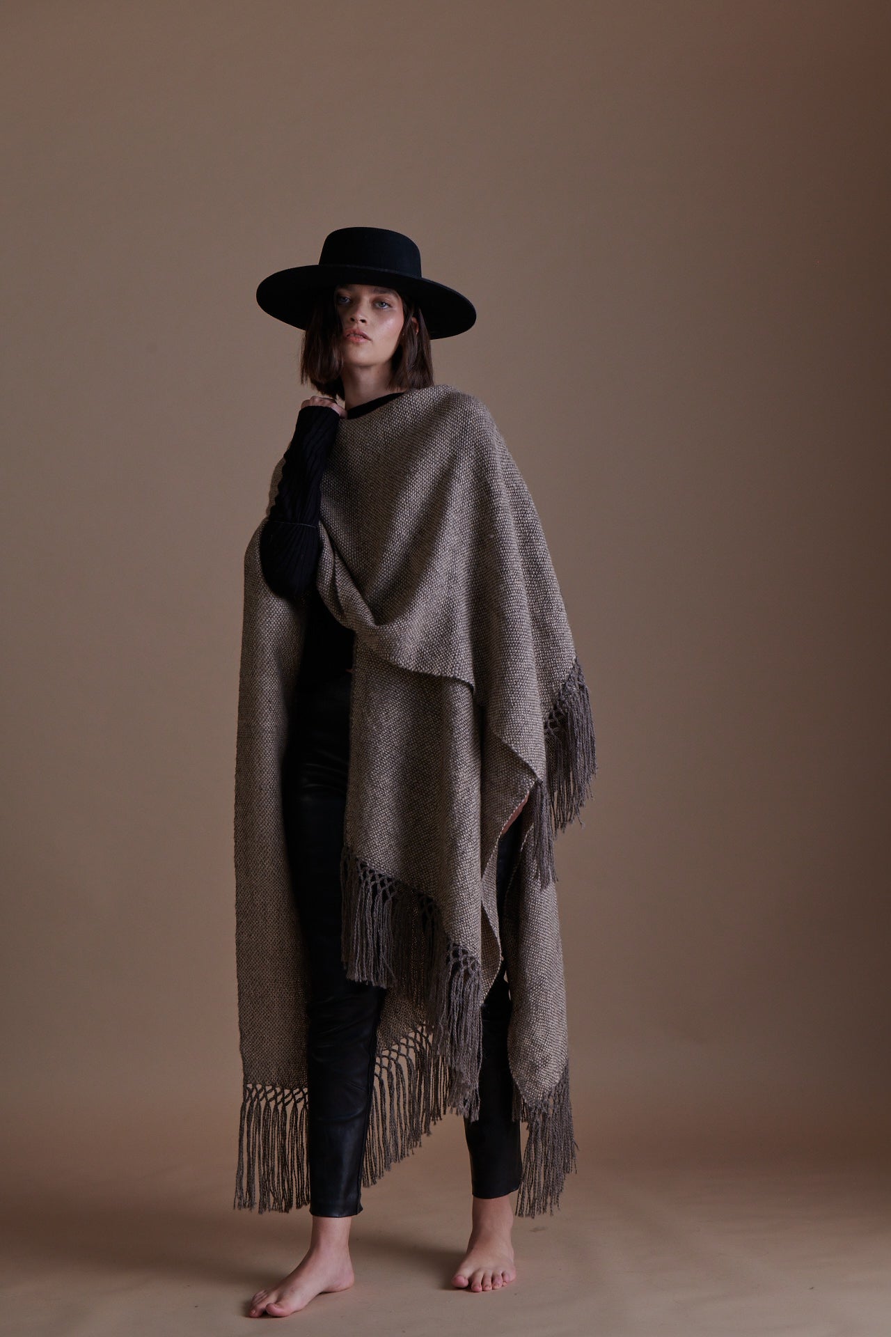 Ruana Andes Grafito (PRE-ORDER)