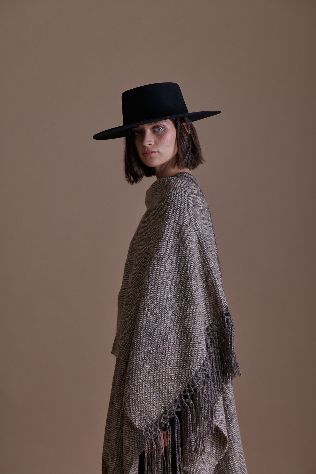 Ruana Andes Grafito (PRE-ORDER)