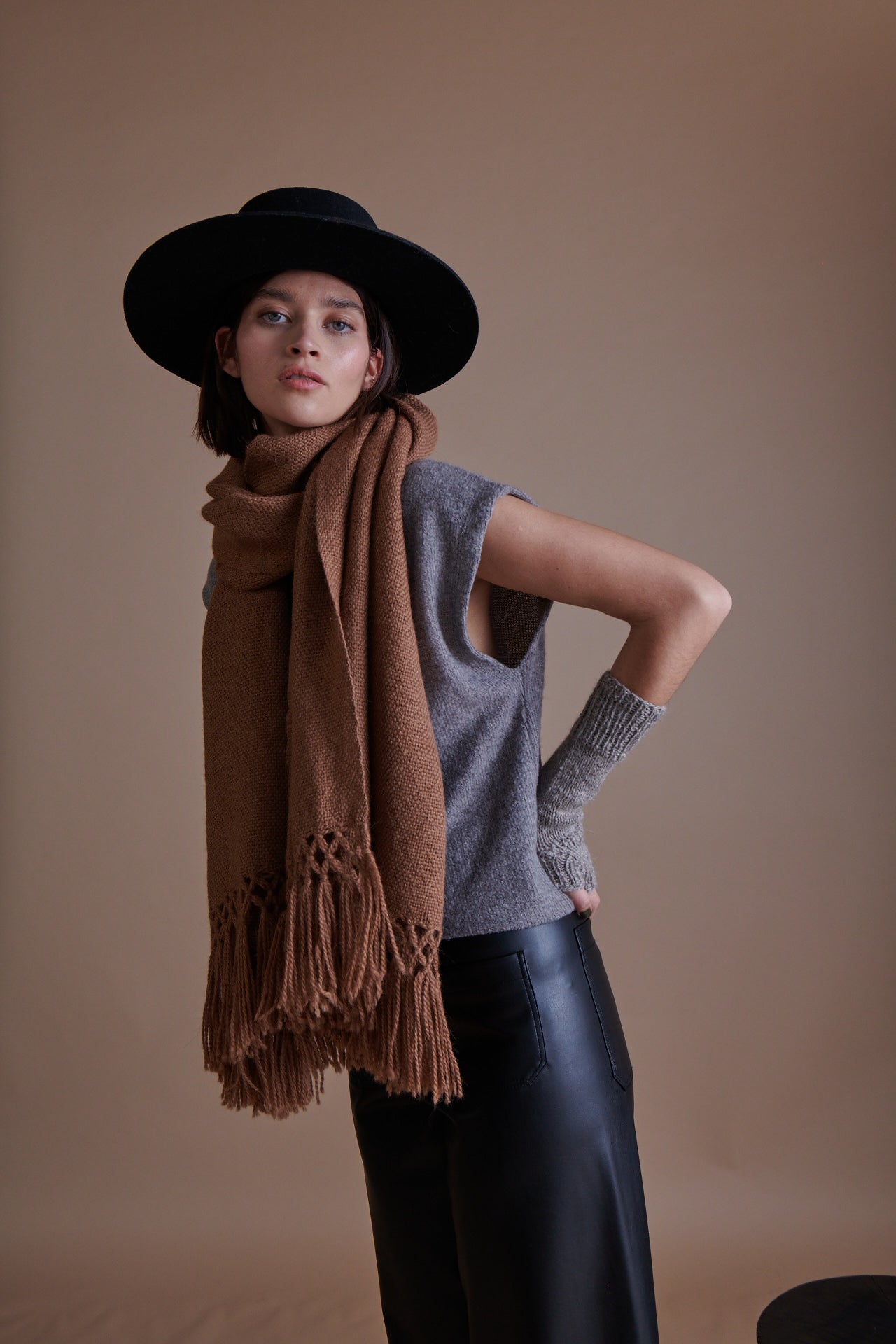 Cinnamon Altiplano Stole