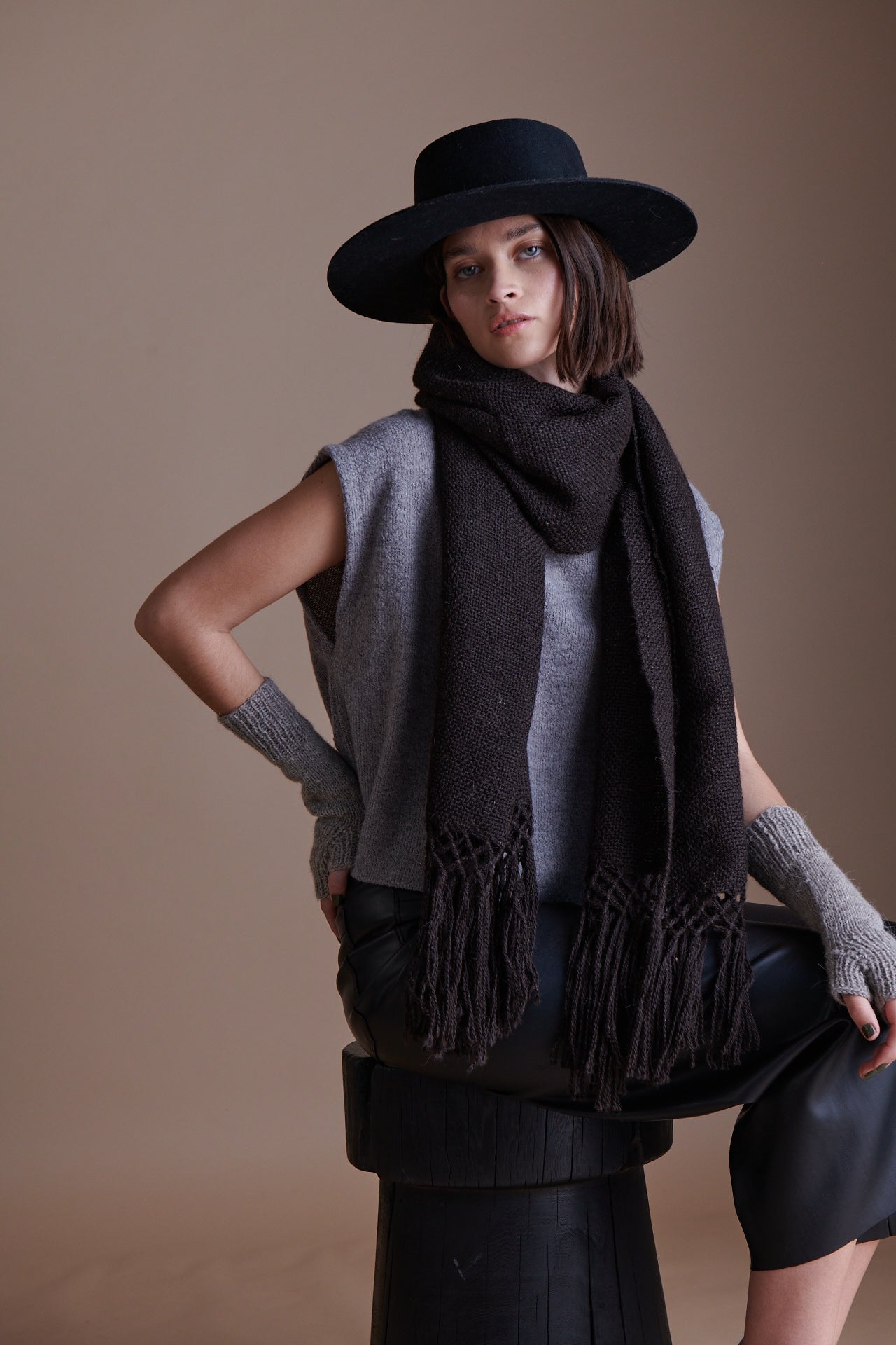 Natural Black Altiplano Stole