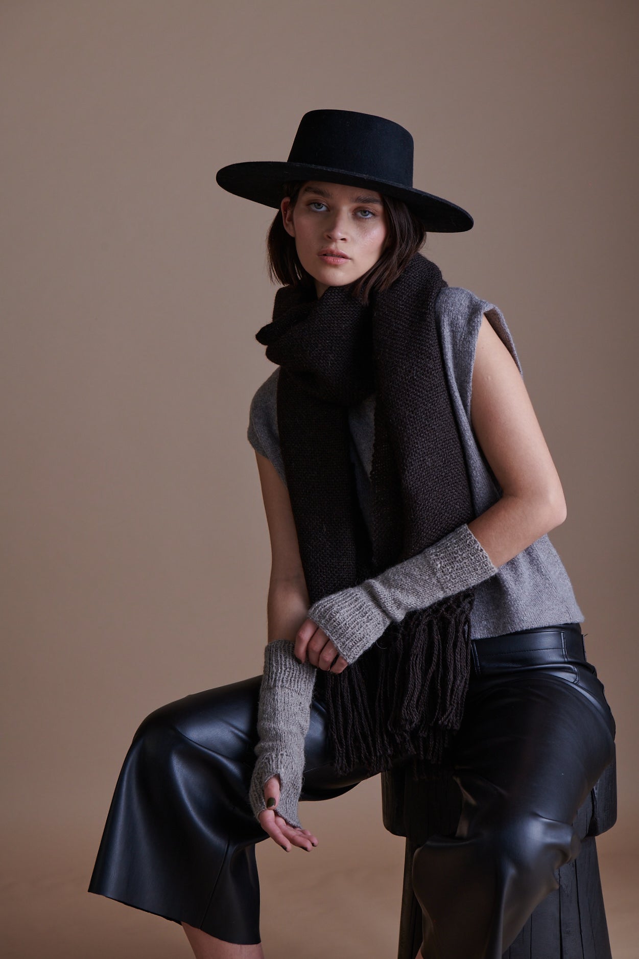 Natural Black Altiplano Stole