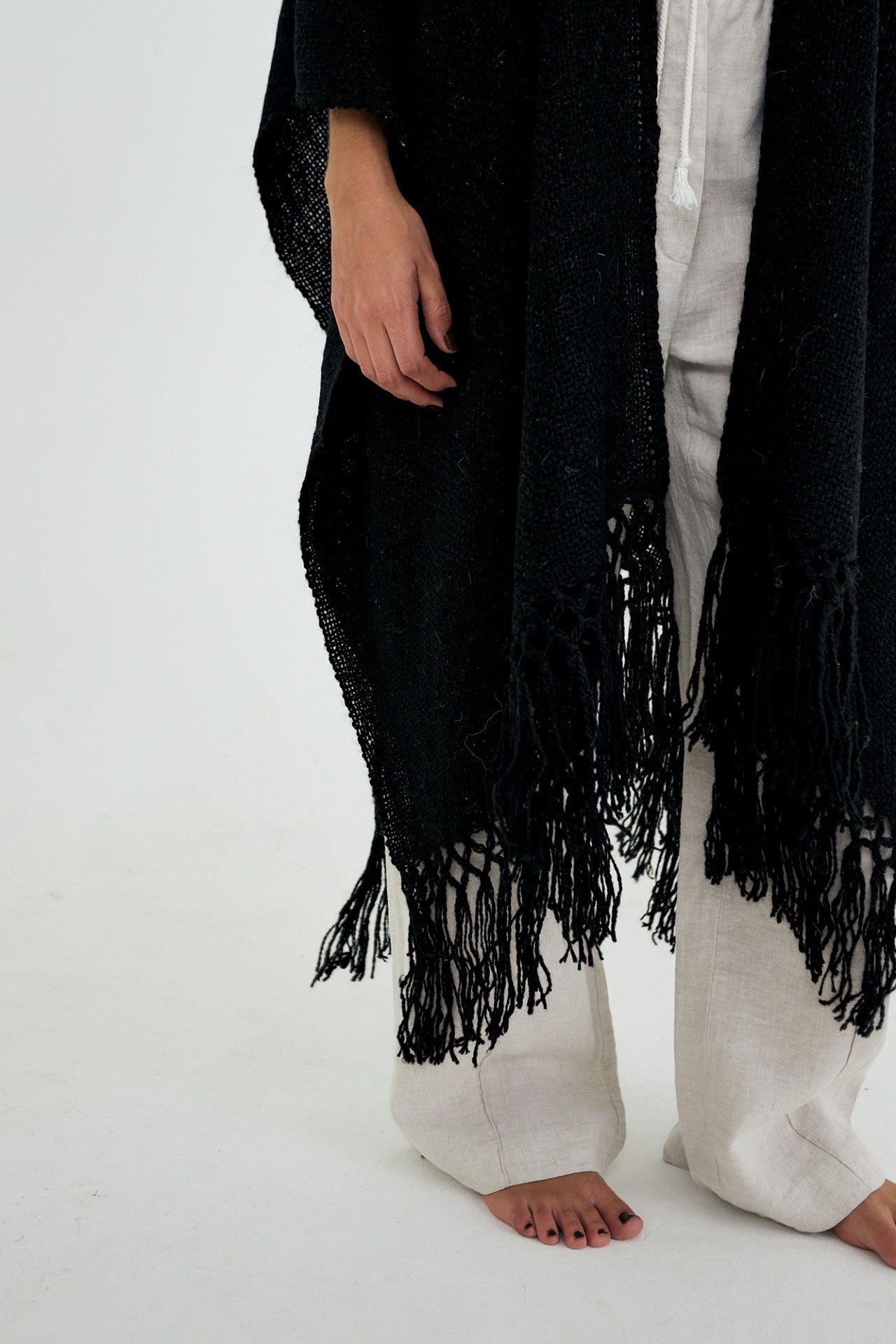 Natural Black Altiplano Ruana